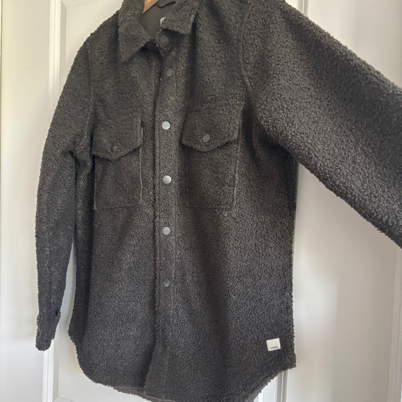 Vuori Women's Sycamore Shirt Jacket Color: DARK COCOA Size XXS - Picture 7 of 14